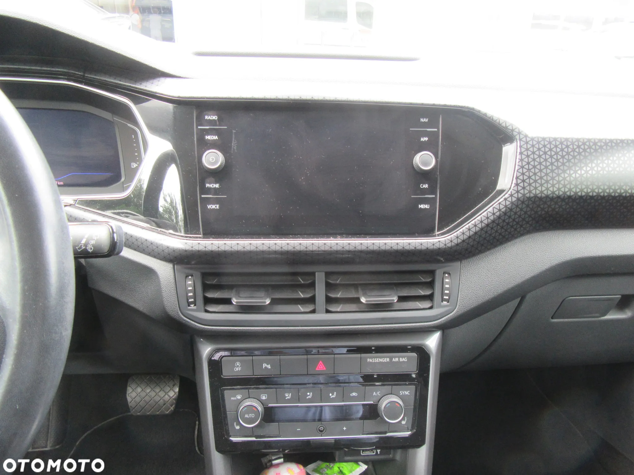 Volkswagen T-Cross 1.0 TSI Style DSG - 9