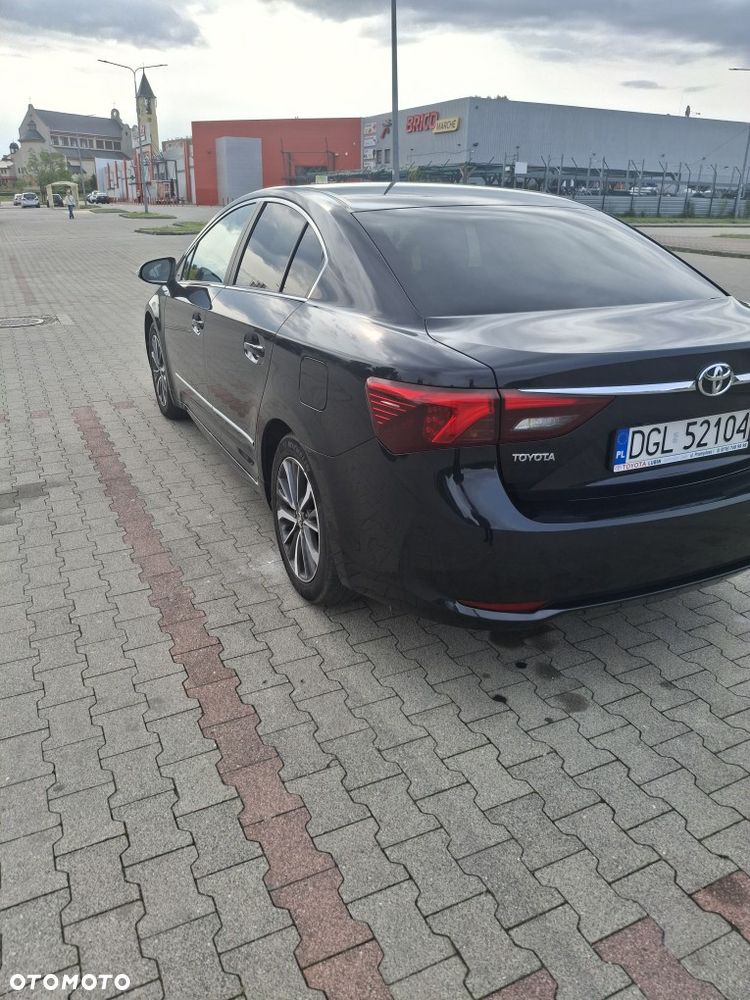 Toyota Avensis 1.8 Premium - 6