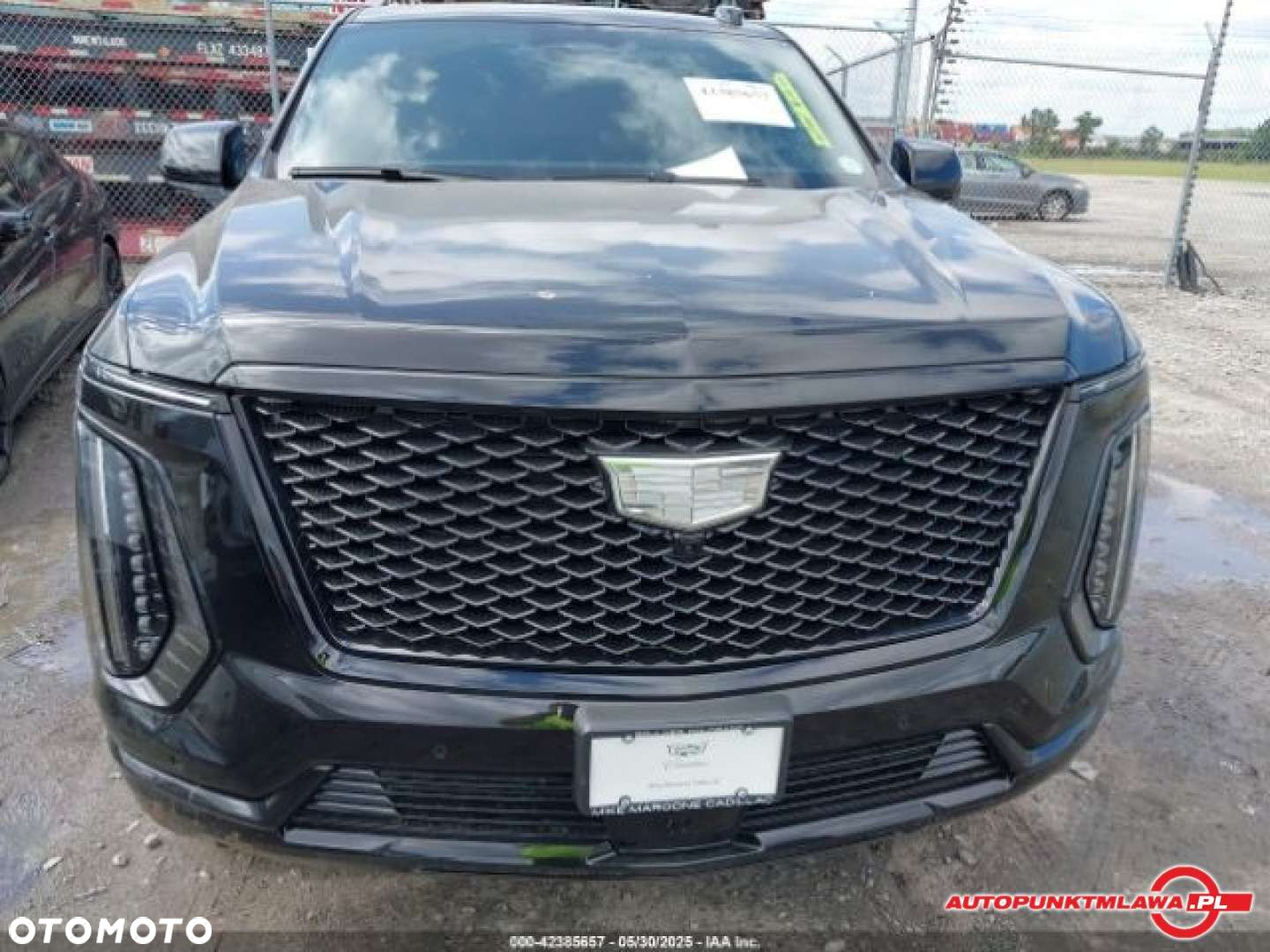 Cadillac Escalade - 6