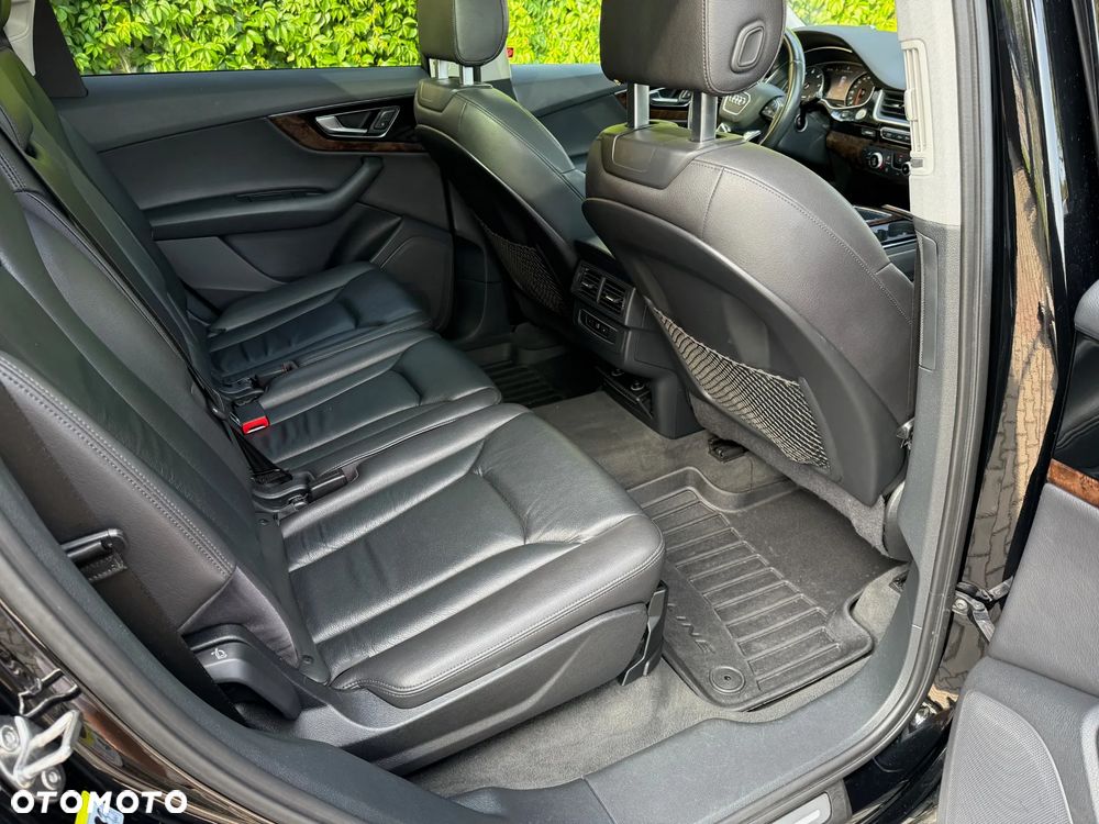 Audi Q7 - 17