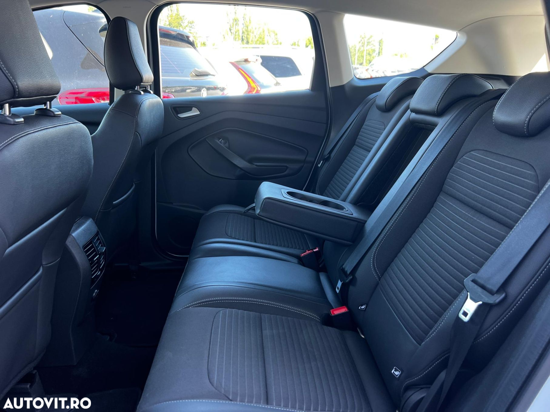 Ford Kuga - 19