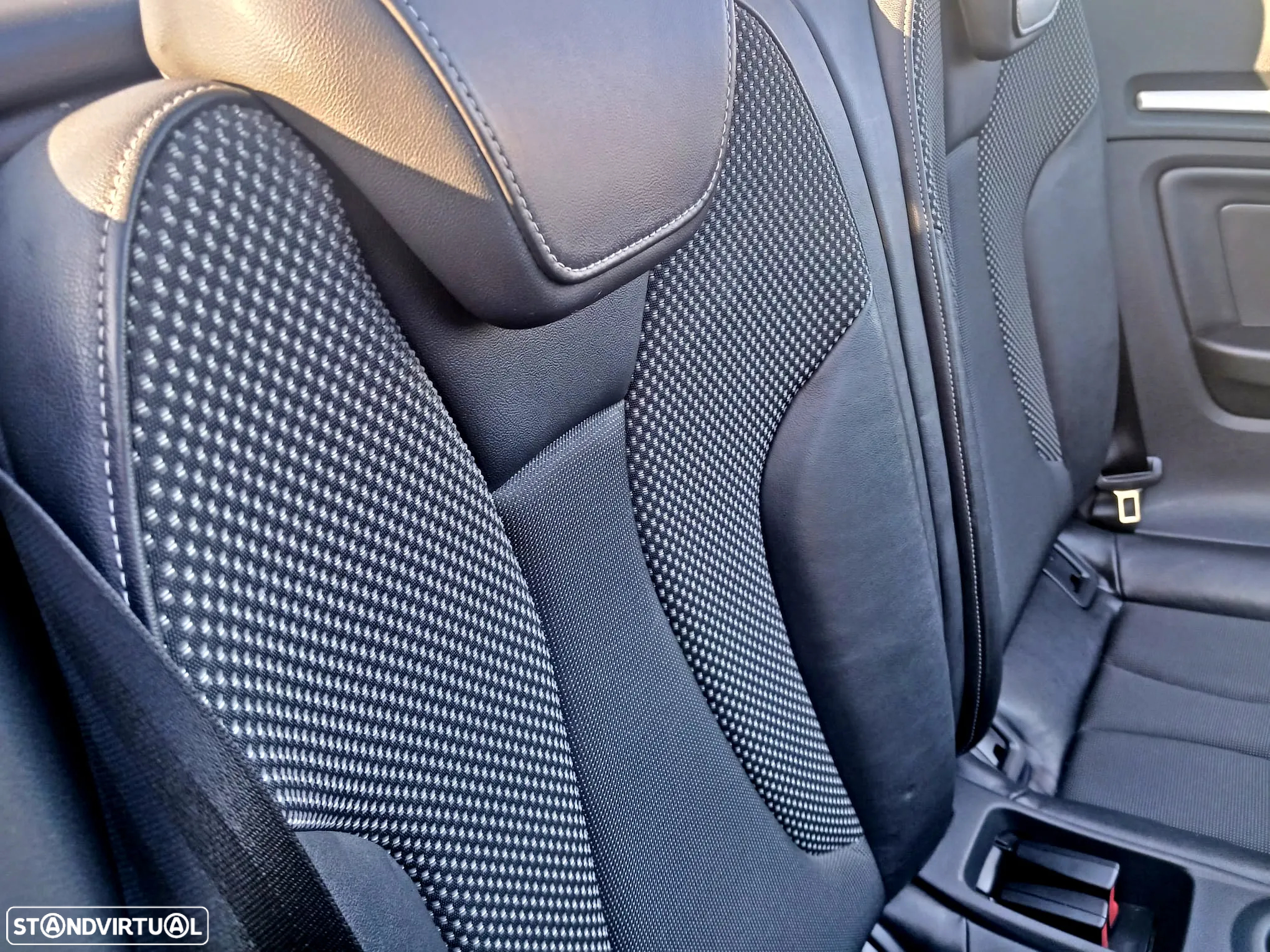 Audi A3 Cabrio 1.6 TDi S-line - 9