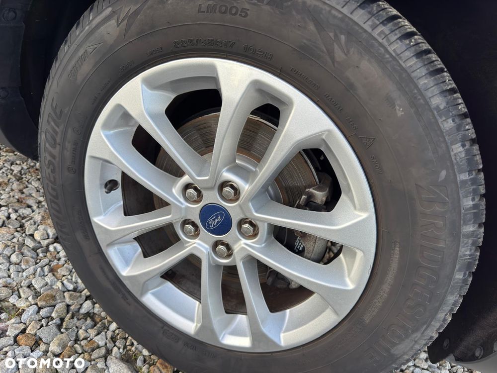 Ford Kuga 1.5 EcoBoost TITANIUM X - 4