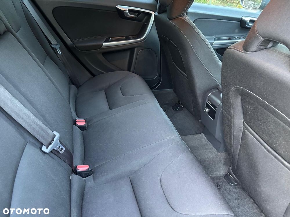 Volvo V60 DRIVe Kinetic - 10