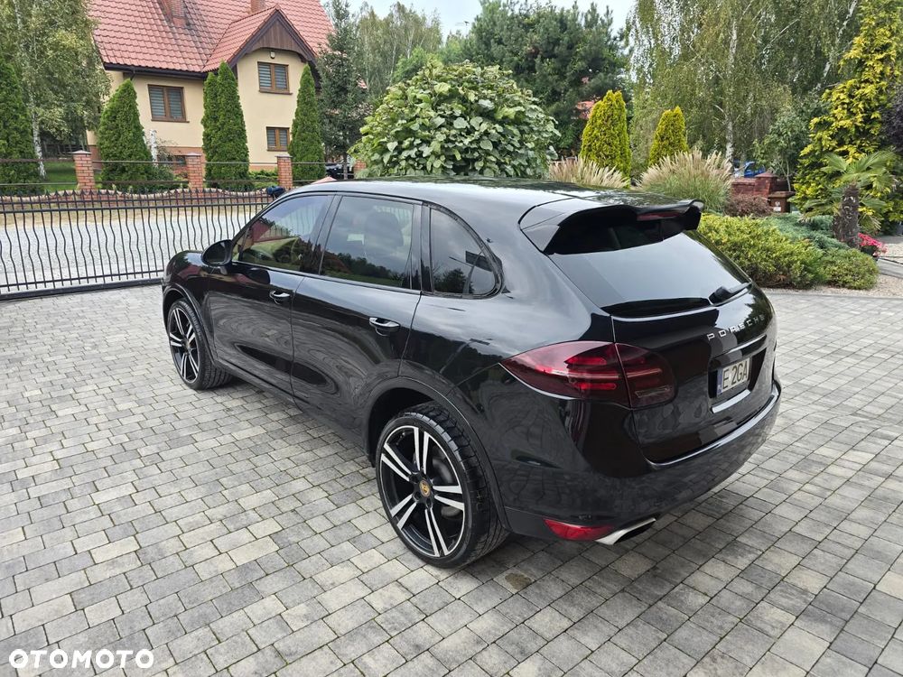 Porsche Cayenne Diesel Platinum Edition - 10
