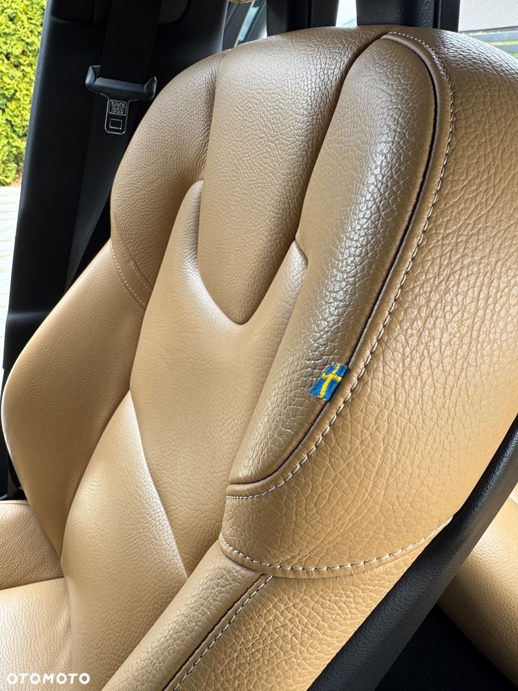 Volvo V90 D5 AWD Momentum - 10