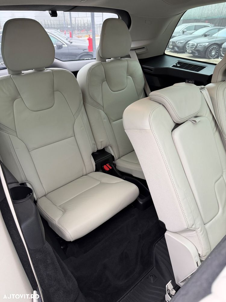 Volvo XC 90 T8 AWD Recharge Geartronic Inscription Edition - 34