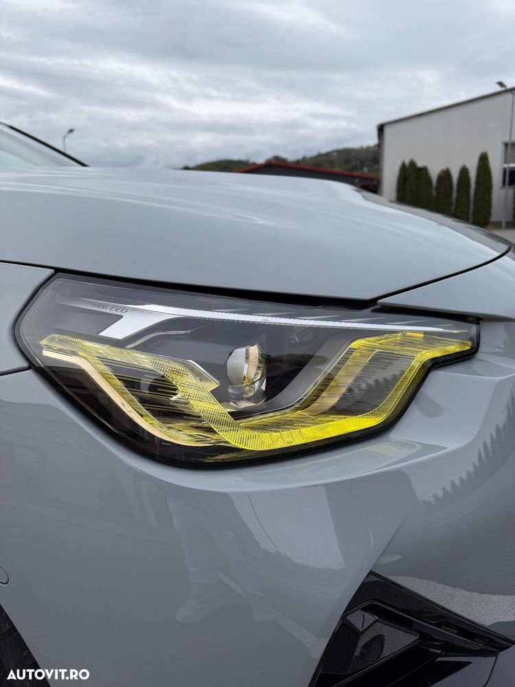 BMW M2 M240i xDrive - 17
