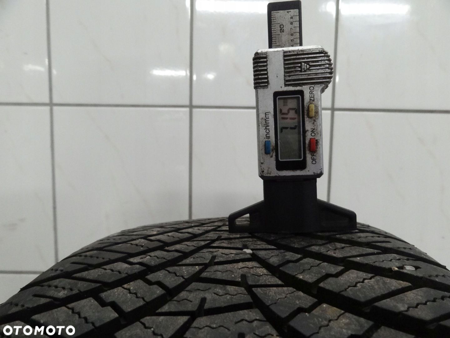 FORD KOŁA FELGI ALUMINIOWE E7Jx16H2 ET50 FALKEN EUROALL SEASON 205/55 R16 - 12