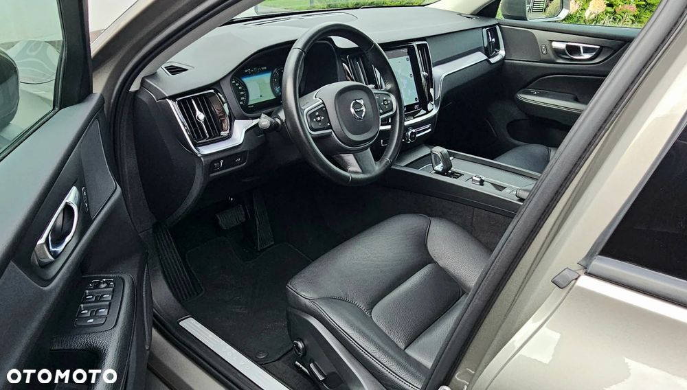 Volvo V60 B3 B Geartronic Momentum Pro - 14