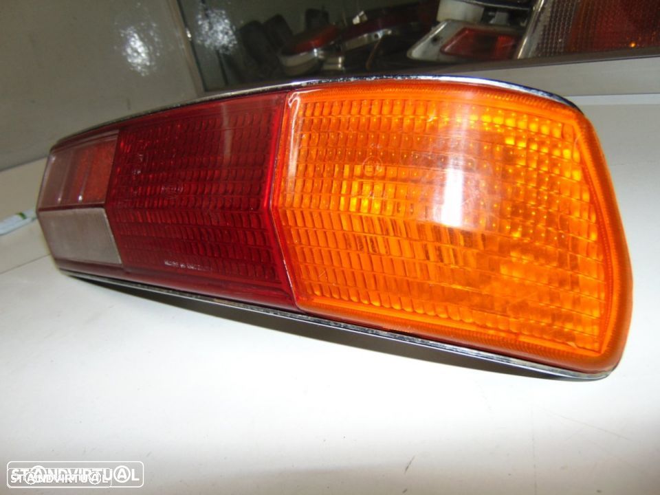 Audi NSU RO 80 - farolim de trás lado direito completo - 3