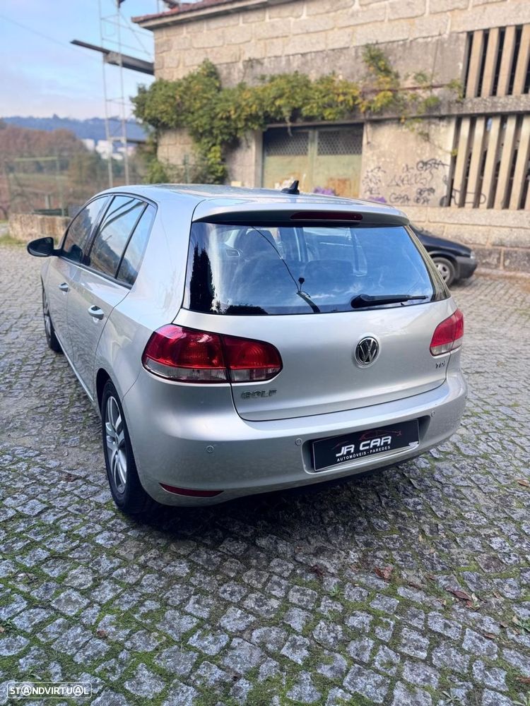 VW Golf 2.0 TDi Confortline - 4