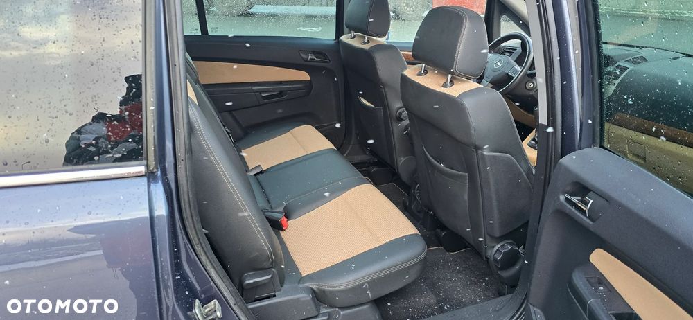 Opel Zafira 1.9 CDTI Cosmo - 8