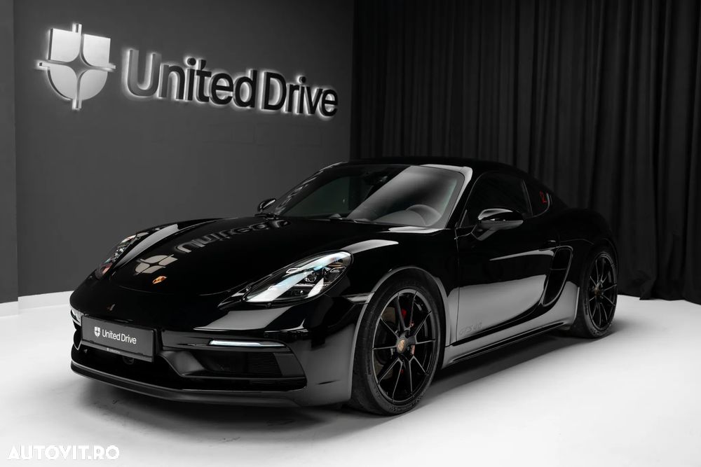 Porsche Cayman GTS 4.0 PDK - 1