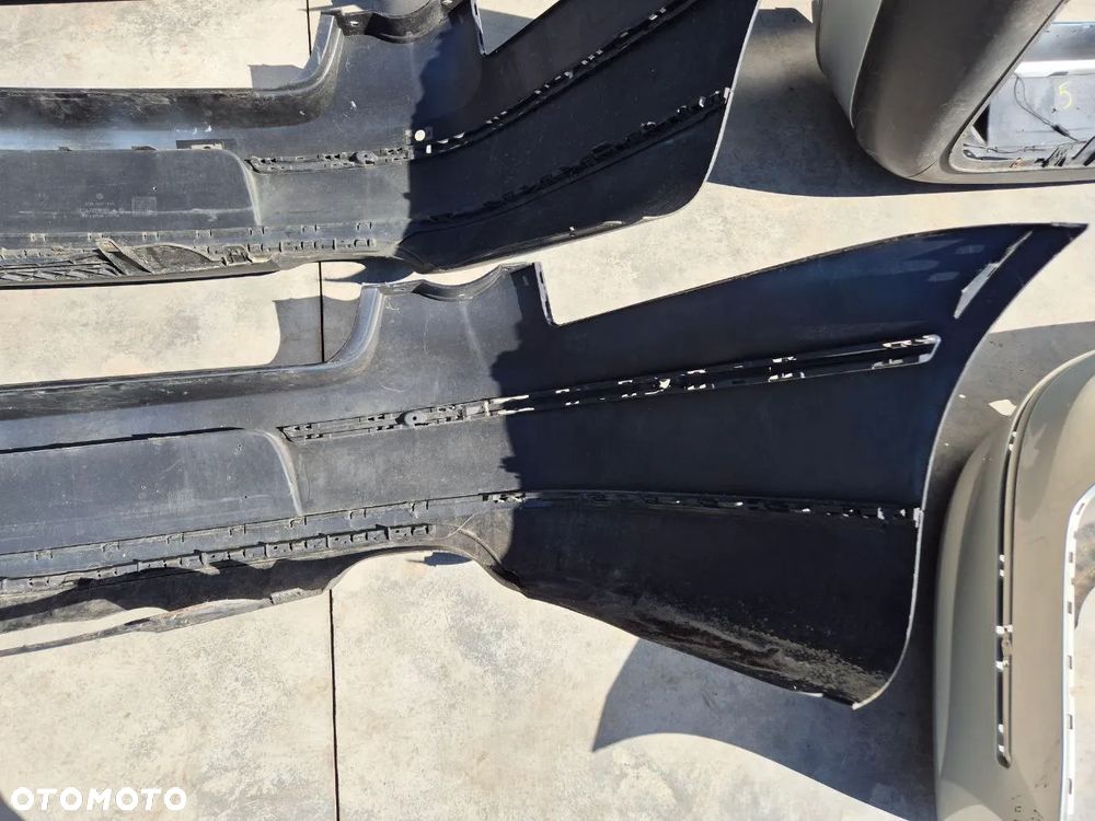 ORYGINALNY ZDERZAK  TYLNY  PASSAT B6 - 12