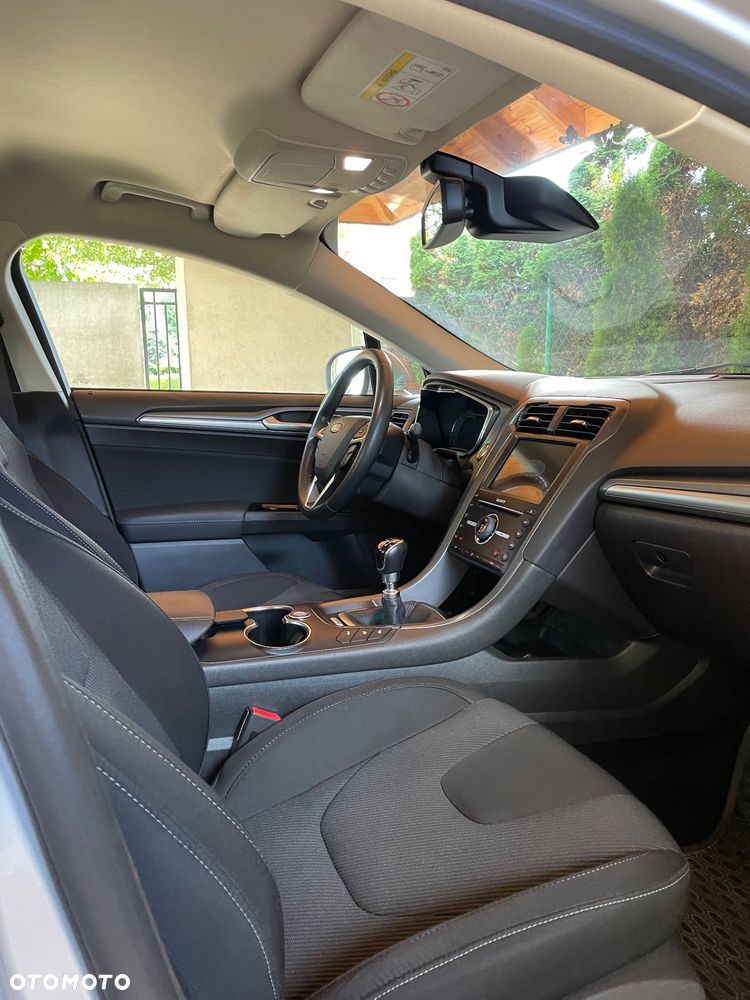 Ford Mondeo - 8