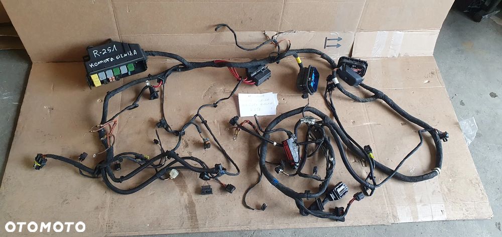 Wiązka instalacja komory silnika Mercedes R-Klasa W251 3.0 CDI - 10