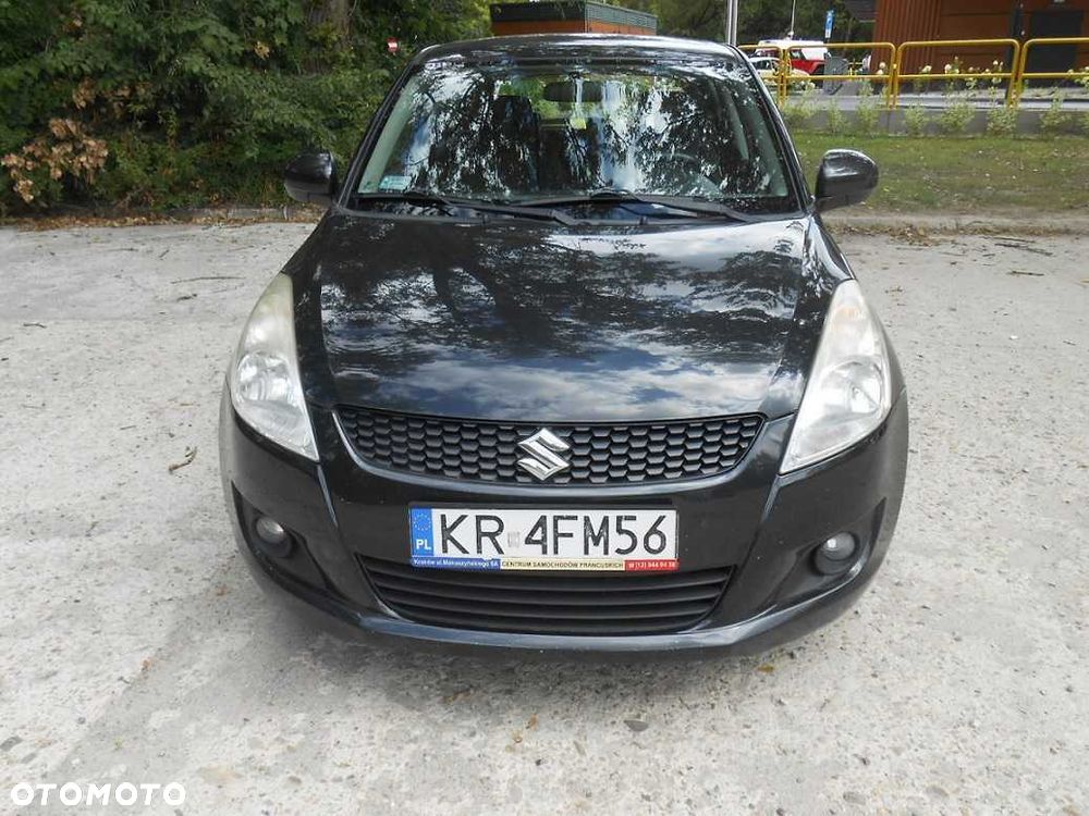 Suzuki Swift - 1