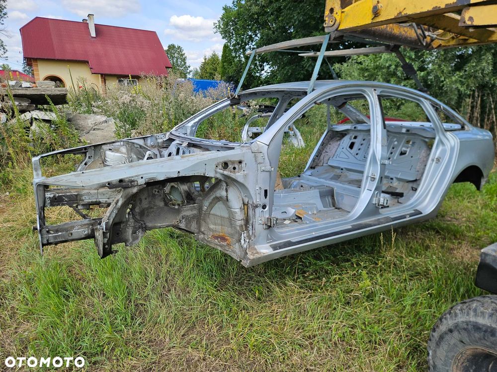 Błotnik Ćwiartka LY7W Poszycie Słupek Próg Podłużnica Dach Audi A6 C6 Sedan - 4