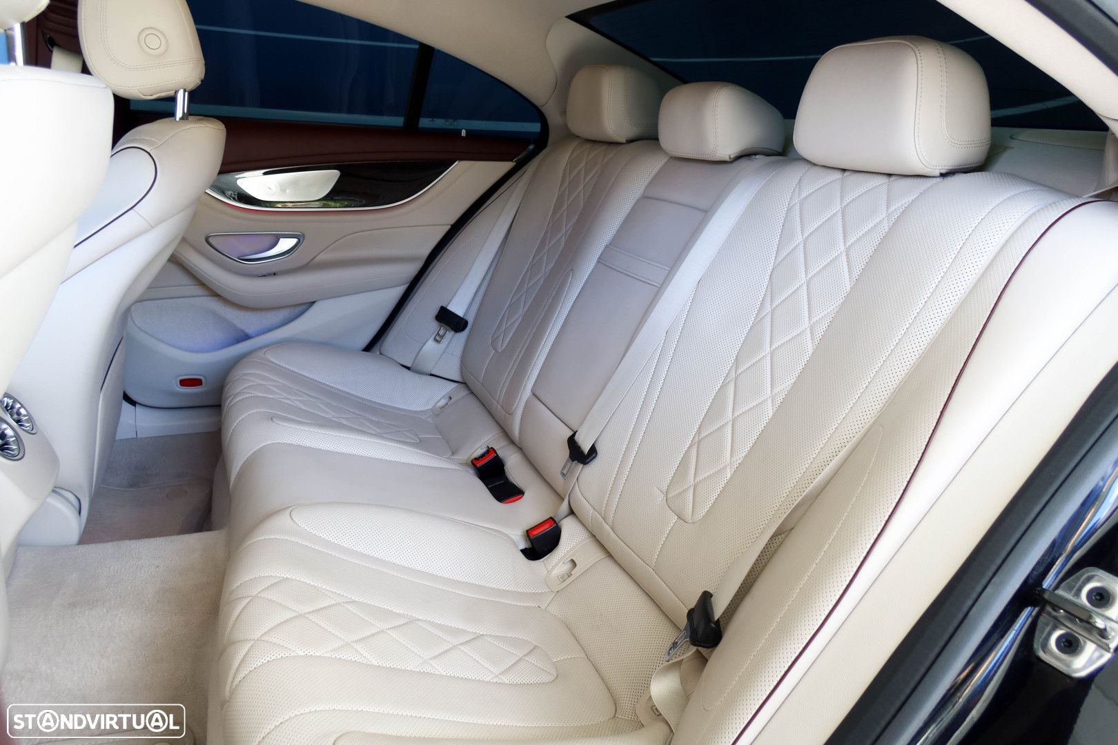 Mercedes-Benz CLS 350 d 4Matic AMG Line - 15