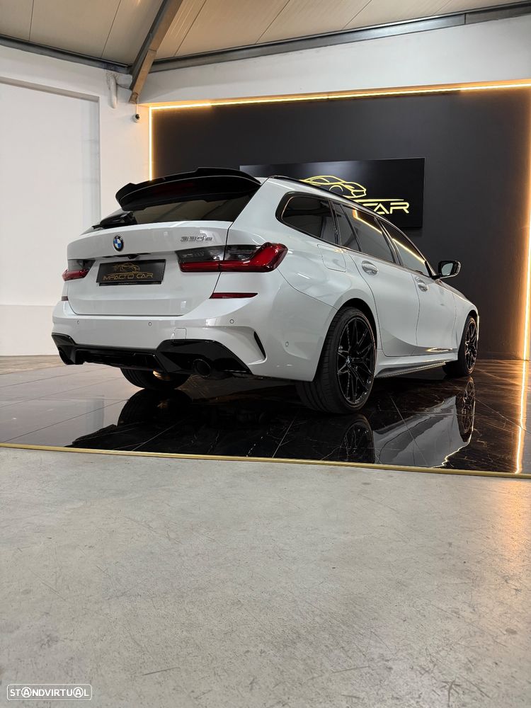 BMW 330 e Touring Pack M Auto - 19