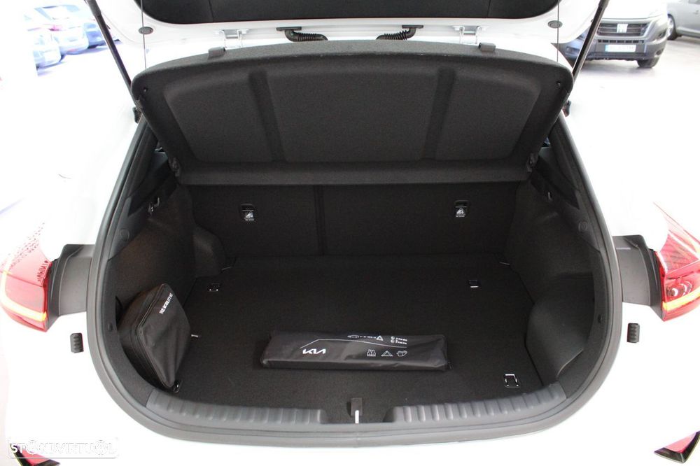 Kia XCeed 1.6 GDi PHEV Drive - 10