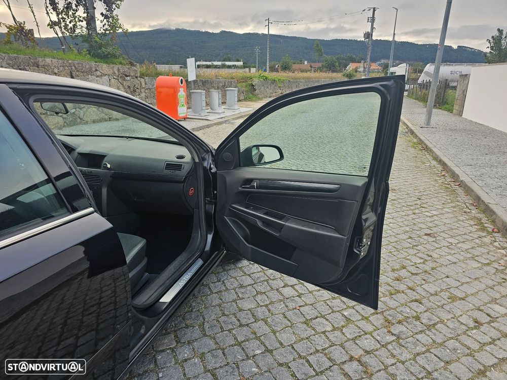 Opel Astra 1.7 CDTi Cosmo M6 - 26