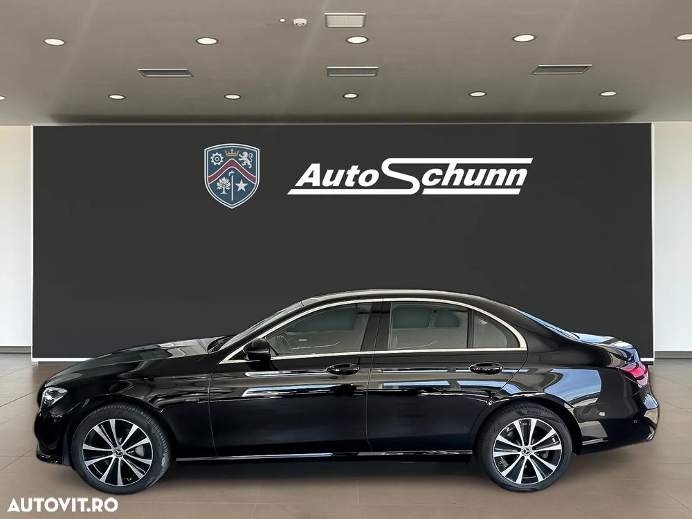 Mercedes-Benz E 300 de Aut. - 5