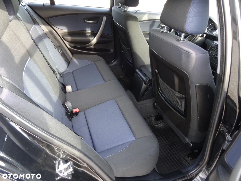 BMW Seria 1 118d DPF - 15