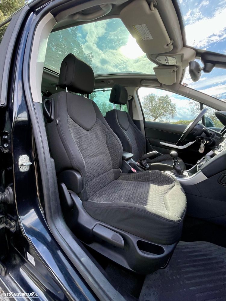 Peugeot 308 SW 1.6 HDi Premium CVM6 - 11