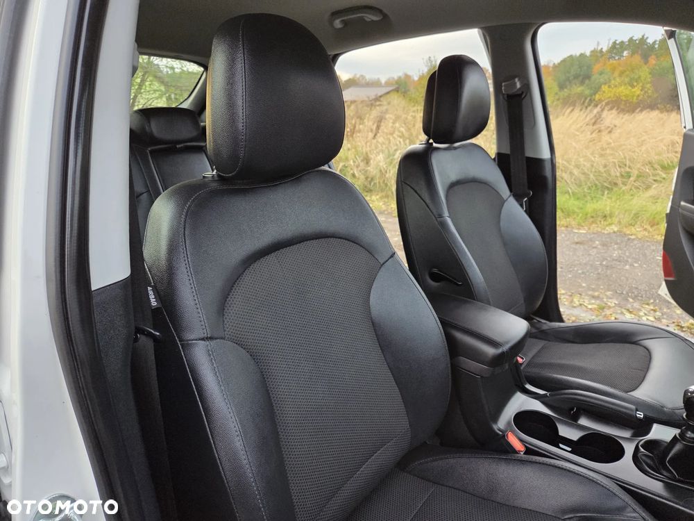 Hyundai ix35 2.0 CRDi 4WD Style - 21