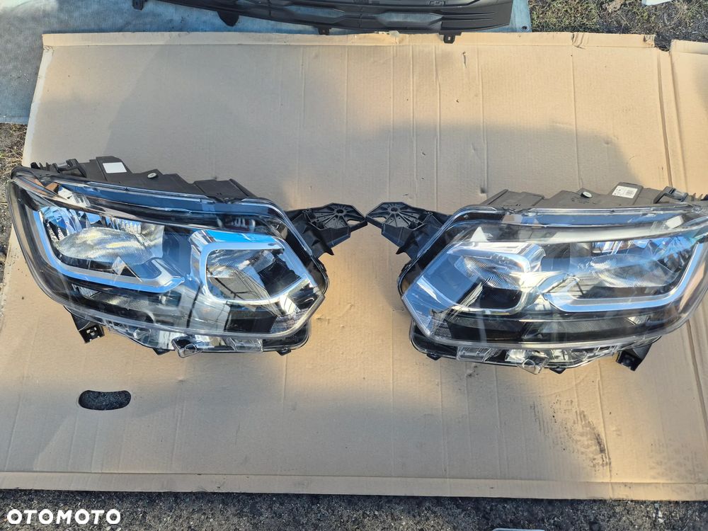 Citroen Berlingo 3 lampa prawa i lewa.Valeo. 2018- - 1