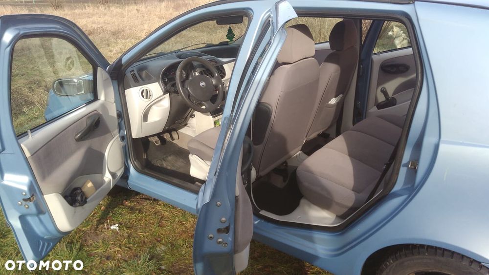 Fiat Punto 1.4 16V Emotion - 2