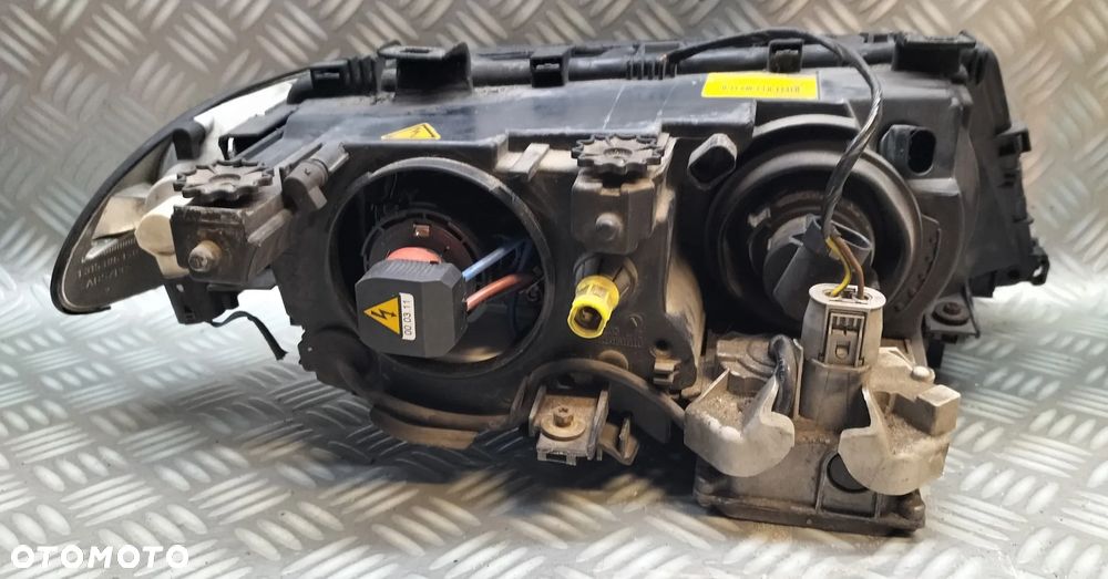 LAMPA REFLEKTOR LEWY PRAWY XENON BMW 3 E46 SEDAN - 2