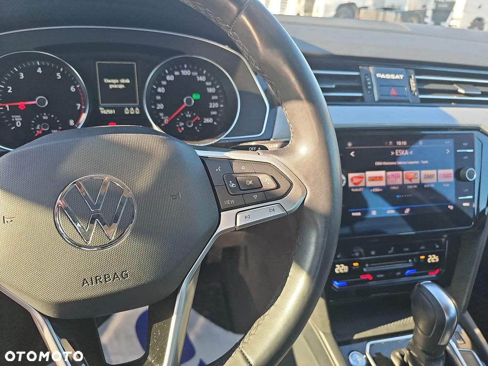 Volkswagen Passat 2.0 TSI Business DSG - 17