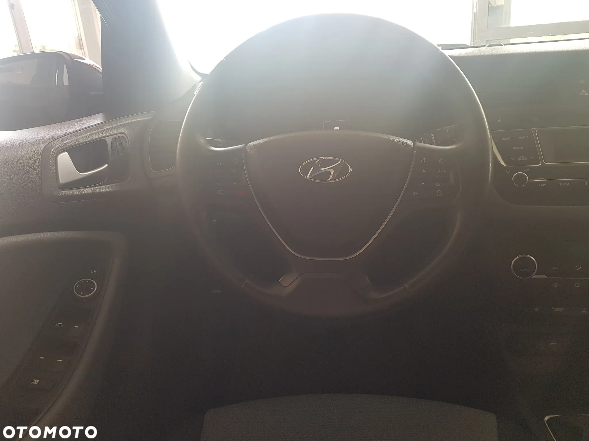 Hyundai i20 - 13