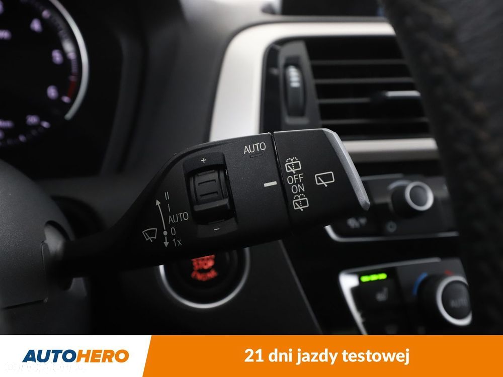 BMW Seria 1 118d Advantage - 28