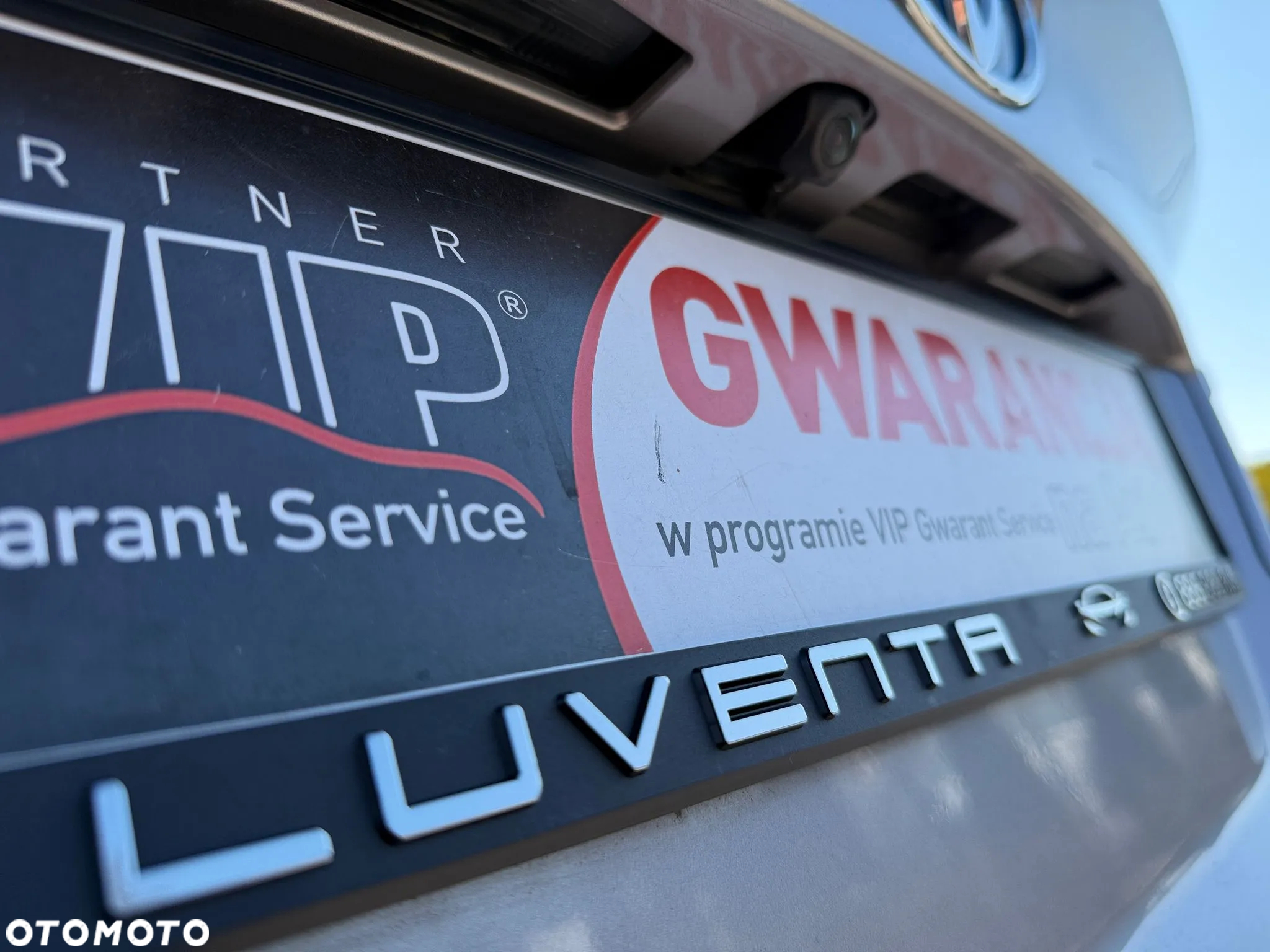 Toyota C-HR 1.8 Hybrid Team Deutschland - 29