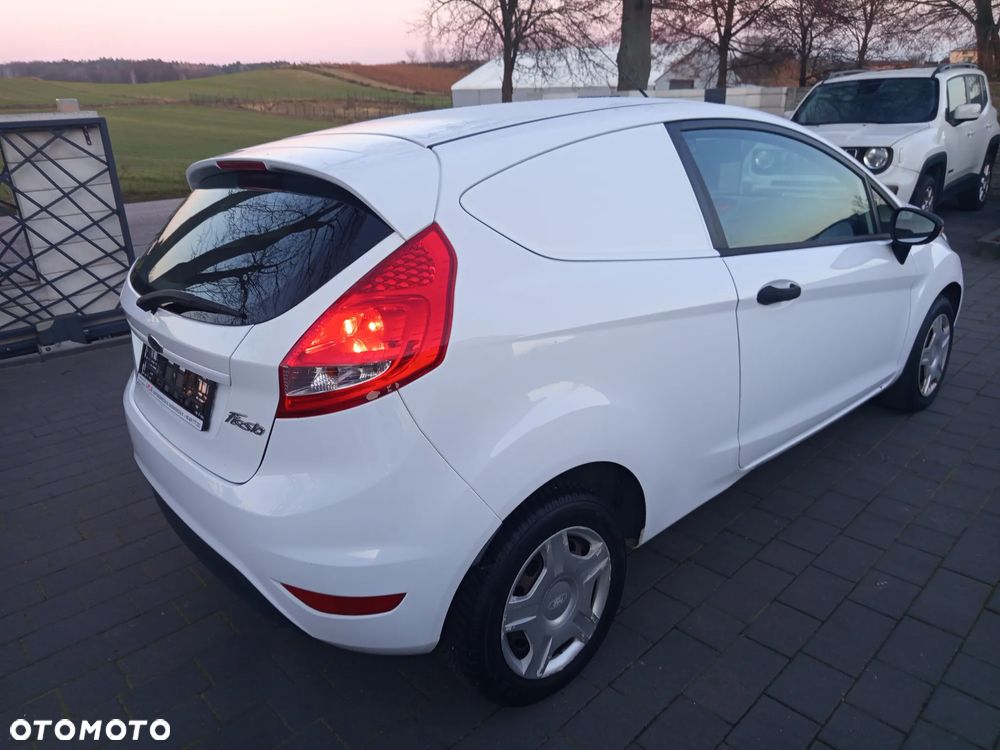 Ford Fiesta - 3