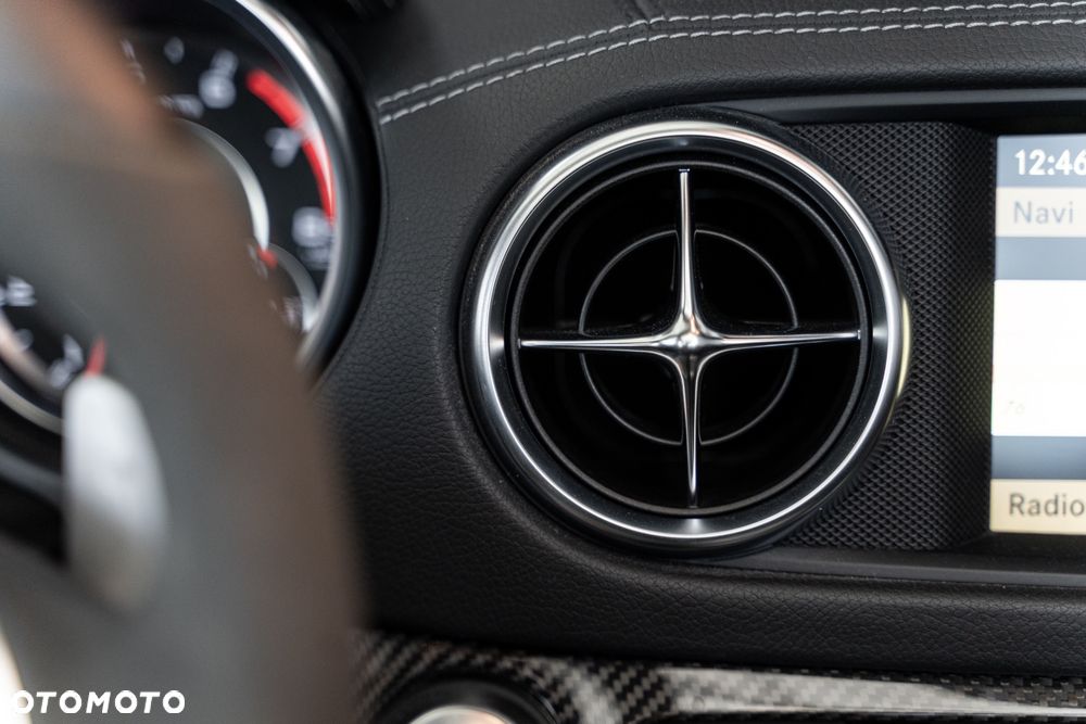 Mercedes-Benz SL - 36