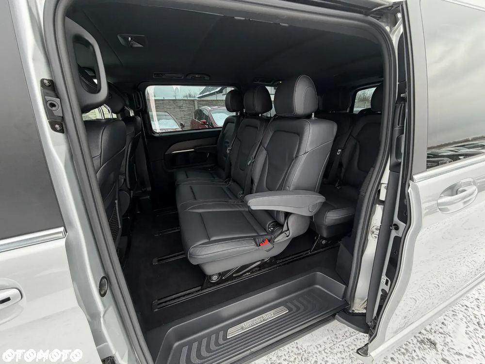 Mercedes-Benz Klasa V 300 d lang 4Matic 9G-TRONIC Avantgarde Edition - 31