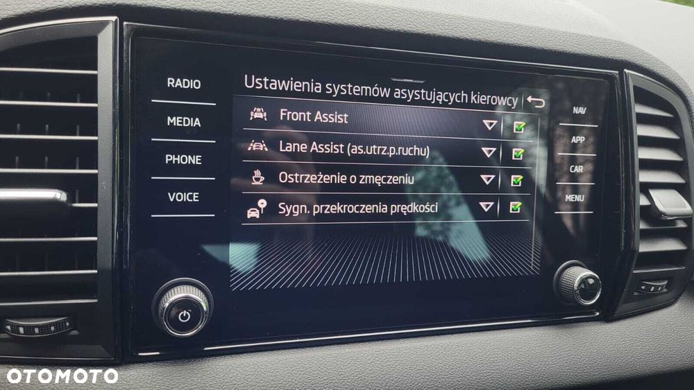 Skoda Karoq 1.5 TSI ACT Selection DSG - 29