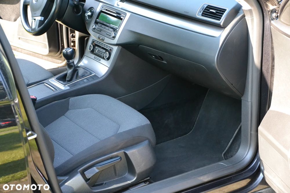 Volkswagen Passat 2.0 TDI Comfortline Optimum - 11