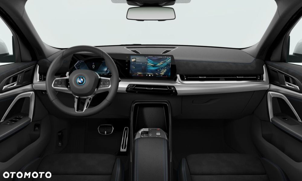 BMW iX2 eDrive20 66.5kWh M Sport Edition - 4