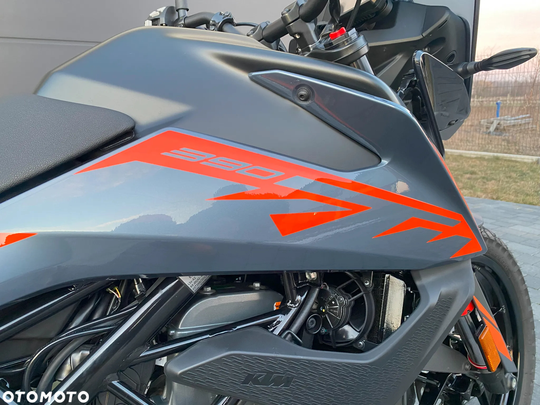 KTM Adventure - 25