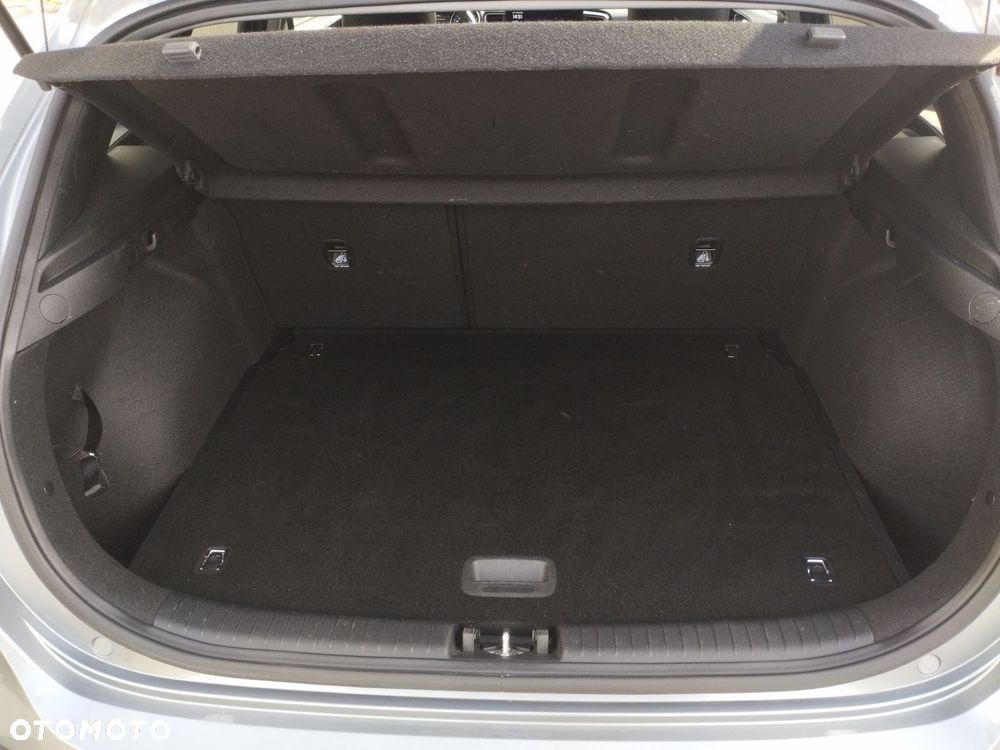 Kia Ceed 1.5 T-GDI Tribute - 17