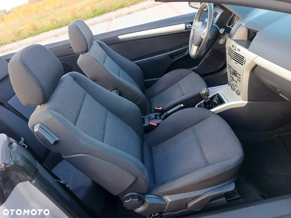 Opel Astra 1.8 Endless Summer - 23