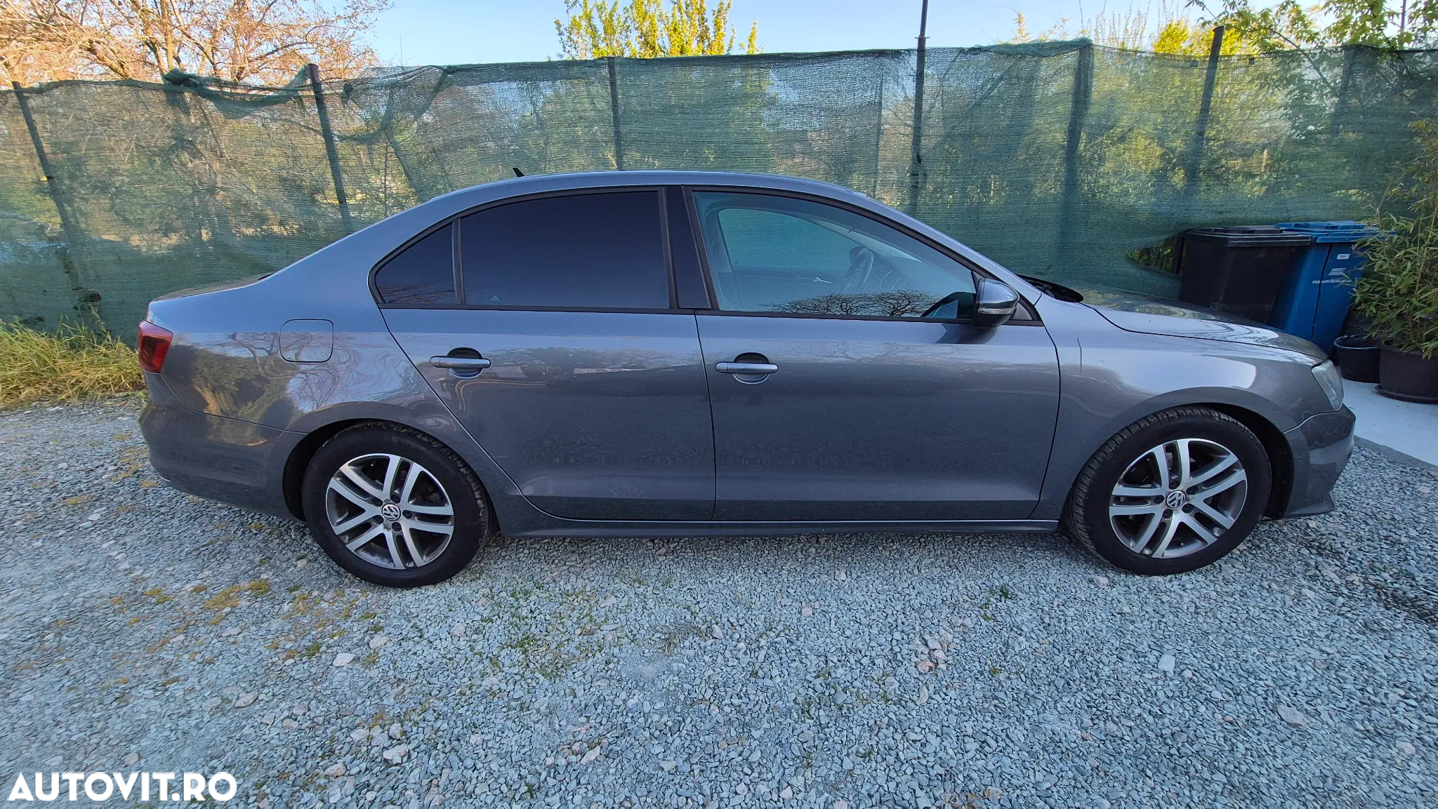 Volkswagen Jetta 2.0 TDI DSG Comfortline - 7