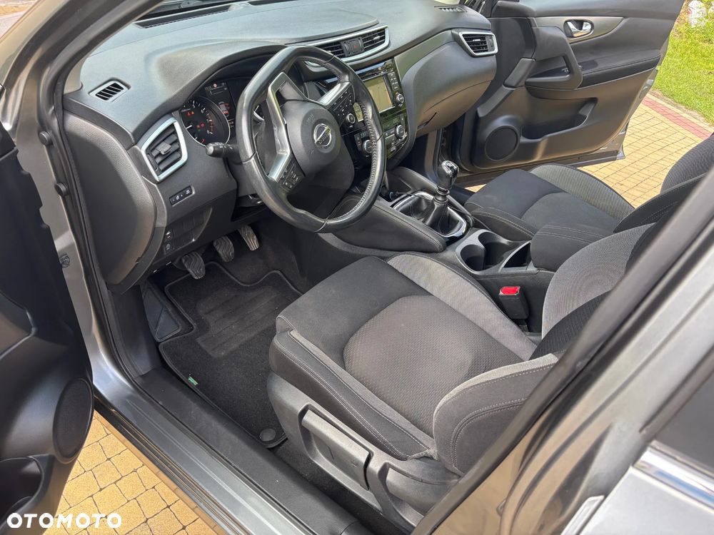 Nissan Qashqai 1.2 DIG-T N-Connecta EU6 - 10