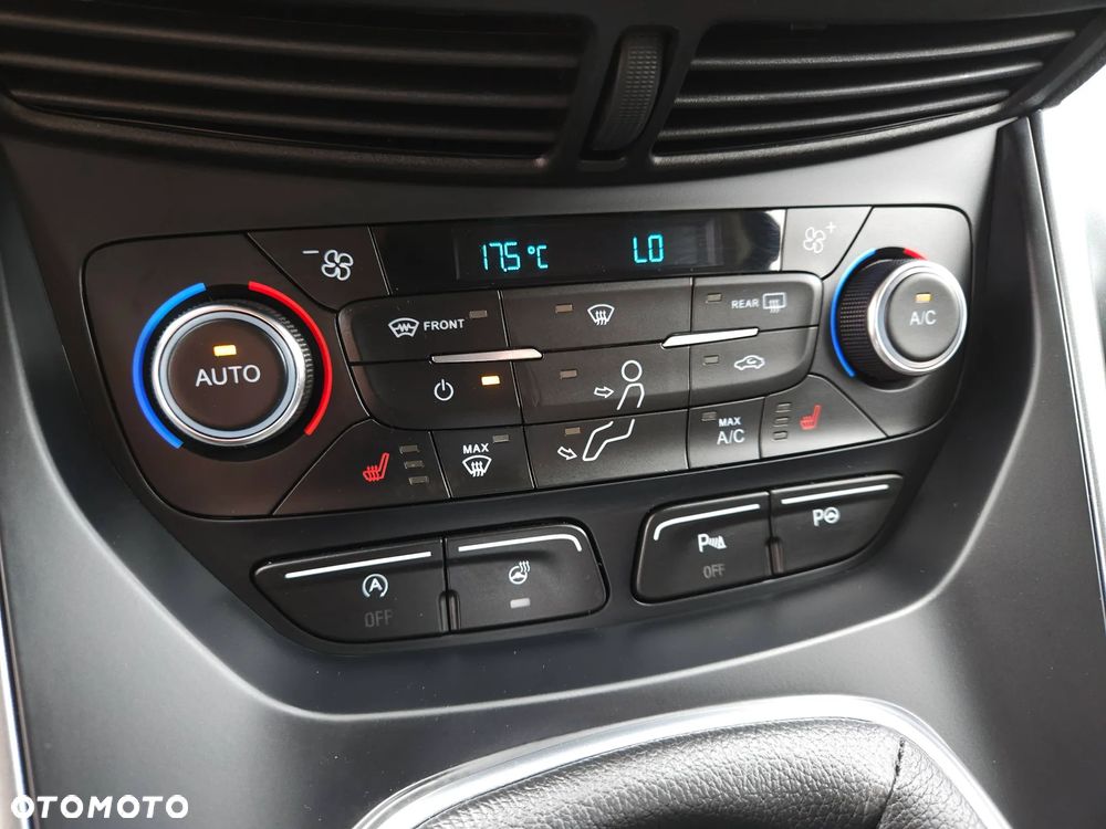 Ford Kuga 2.0 TDCi AWD Titanium - 28